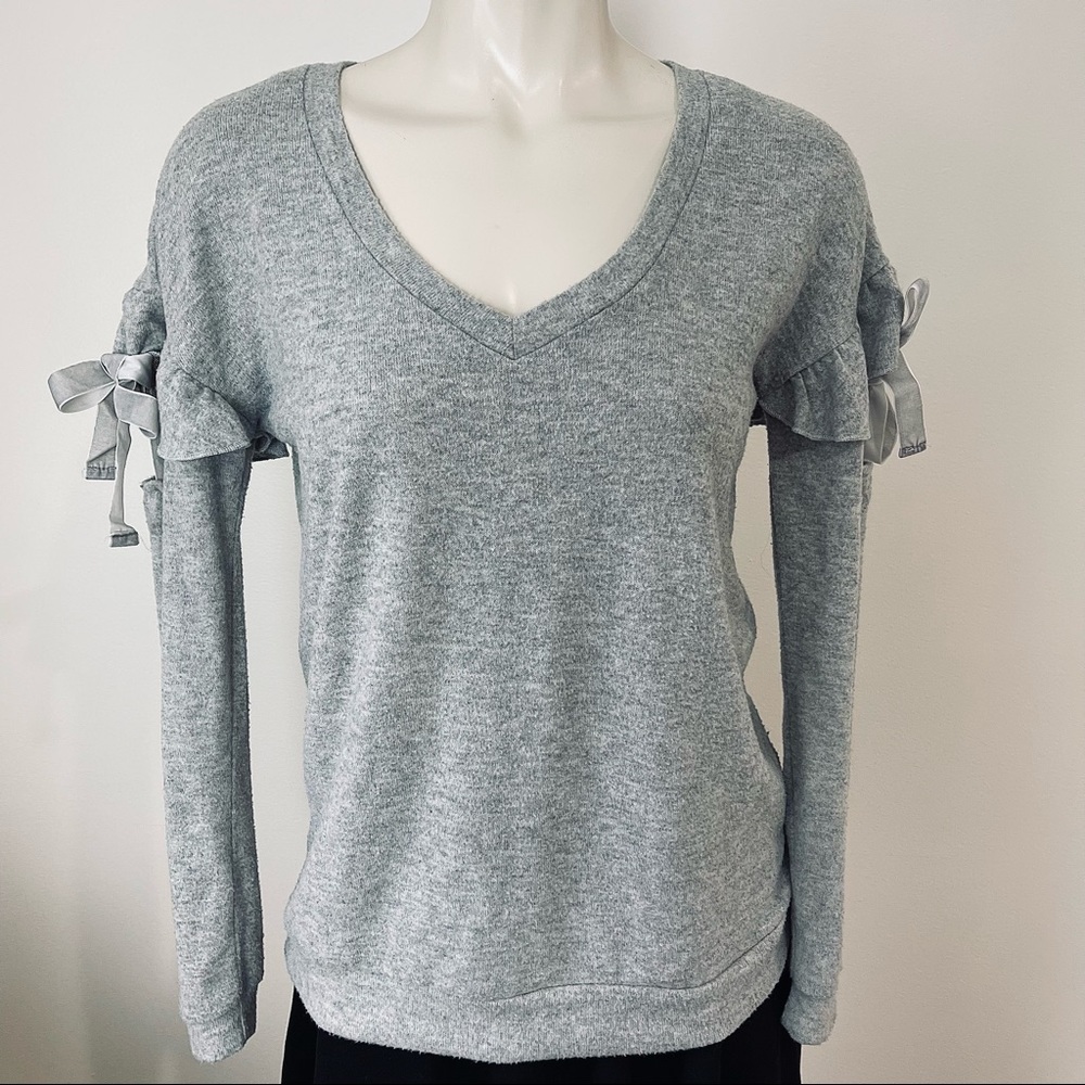 ALMOST FAMOUS 2 SWEATERS |set of 2 v-neck open arm fancy shoulder tie CR… - Picture 2 of 16